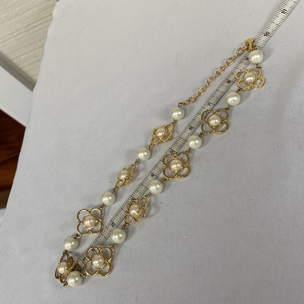 Talbots pearl bead clover quatrefoil necklace - Picture 2 of 4